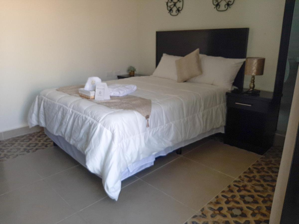 Hotel Recuerdos วัลลาโดลิด ภายนอก รูปภาพ