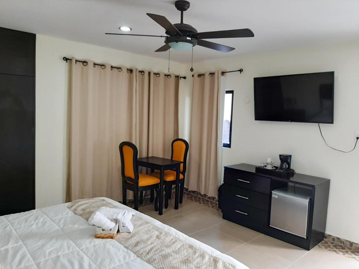 Hotel Recuerdos วัลลาโดลิด ภายนอก รูปภาพ